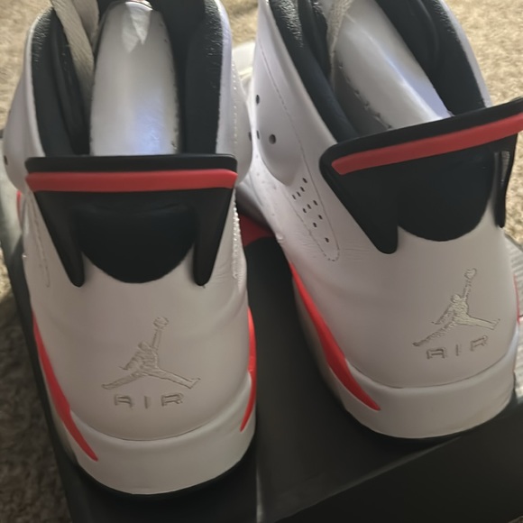 Men Jordan’s used size 13 - Picture 2 of 4